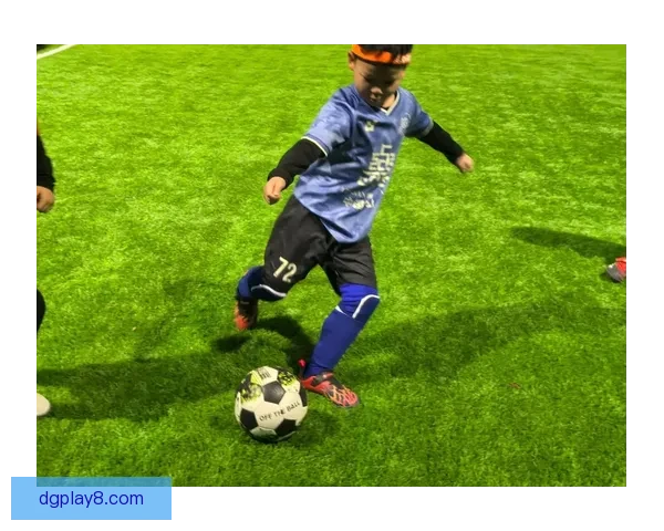 因伤病困扰诺伊尔提前告别本年度赛场预计明年一月复出重返绿茵